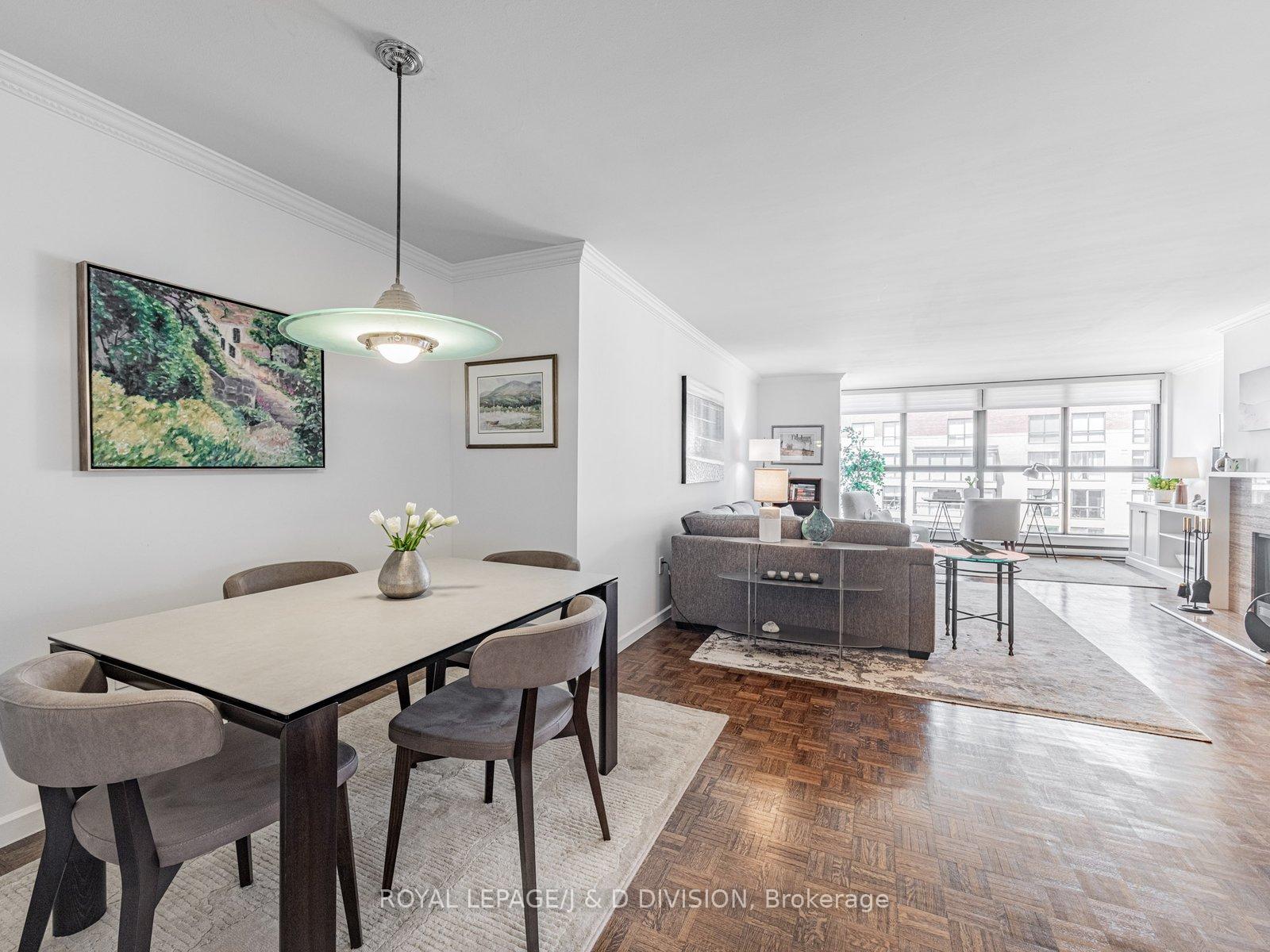 2 Bedrooms Condo at 80 Front,  Toronto For sale