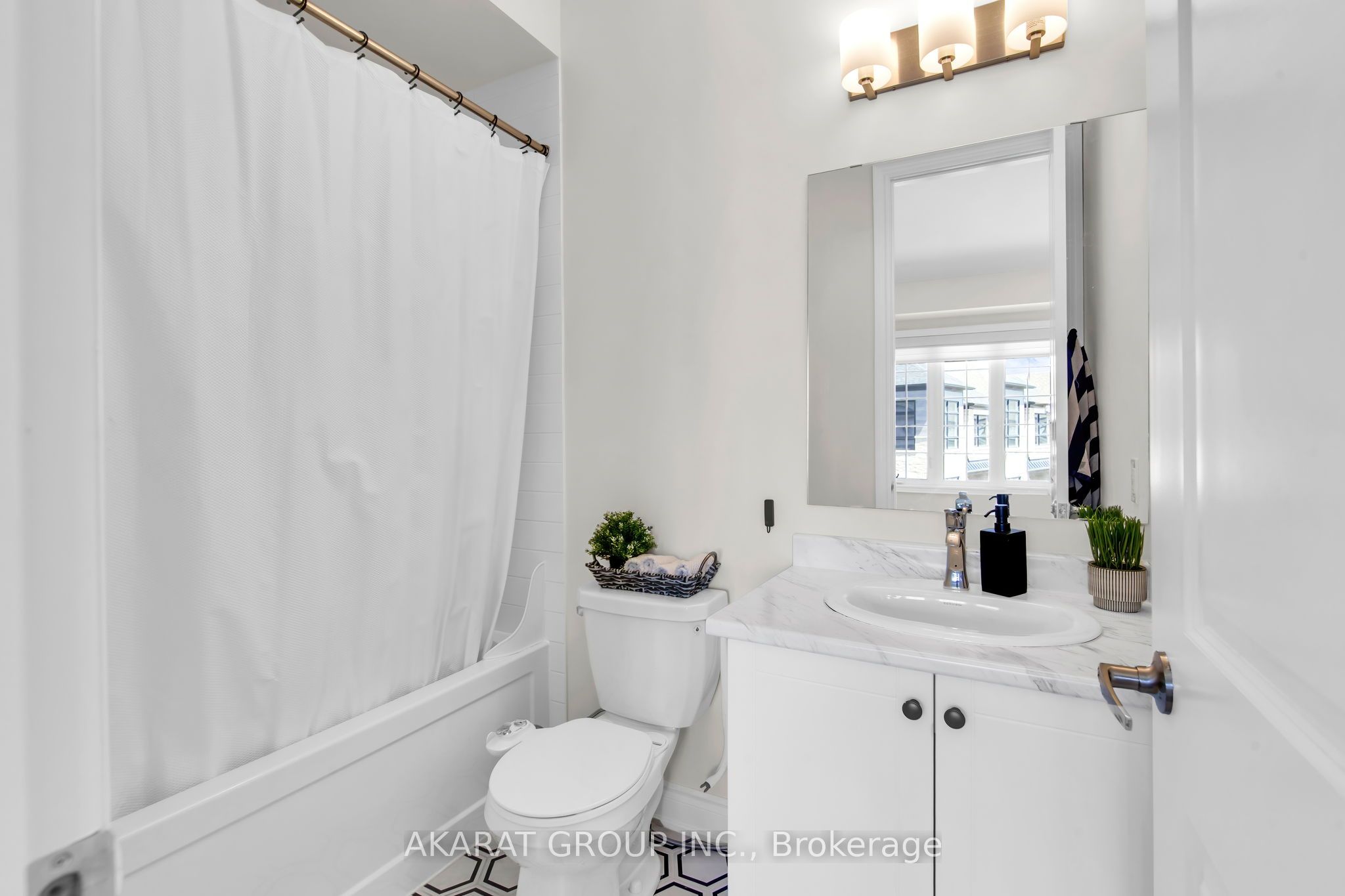 1164 Stag Hollow
