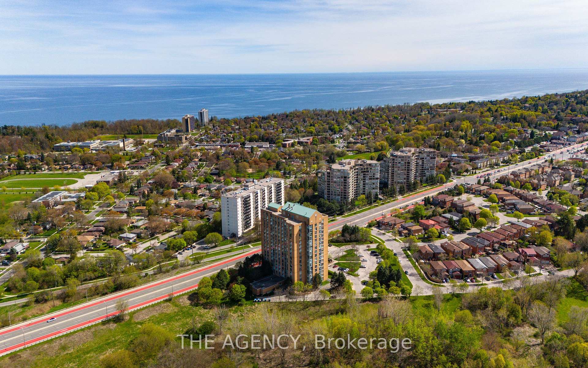 2 Bedrooms Condo at 90 Dale, Toronto For sale