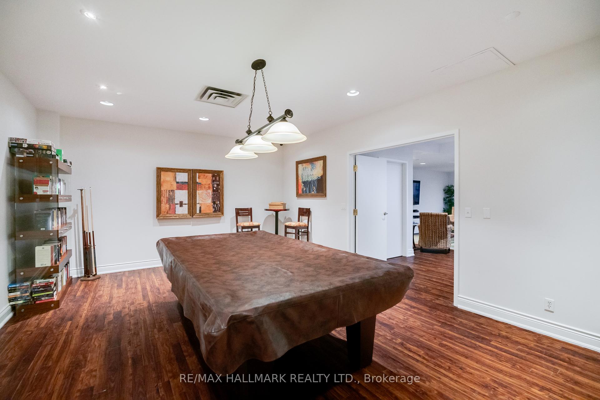 1 Bedroom Condo at 980 Yonge, Toronto For sale