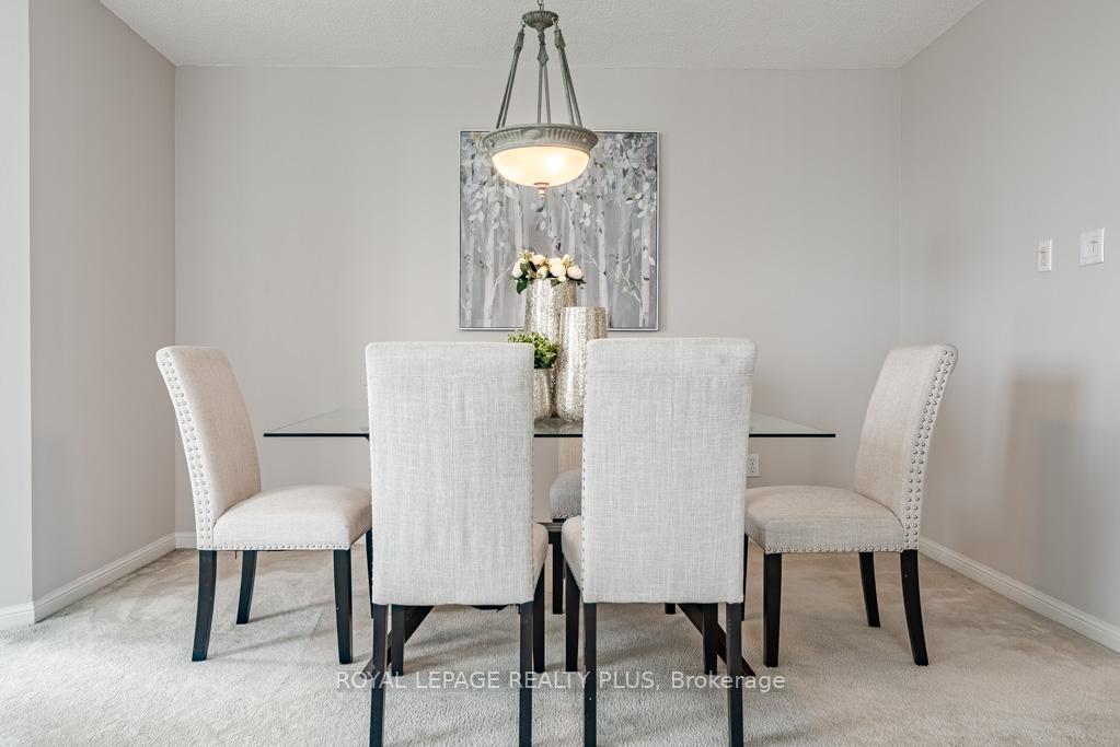 2 Bedrooms Condo at 101 Subway, Toronto For sale
