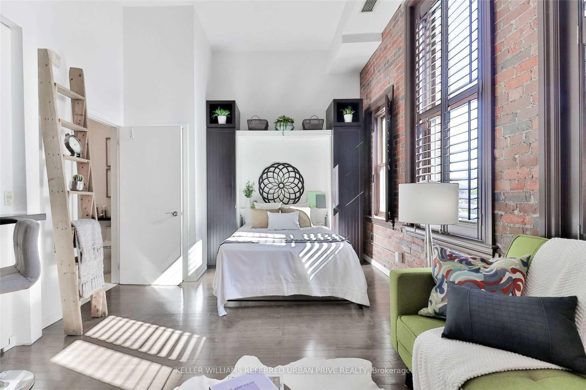 Condo at 915 King, Toronto For sale