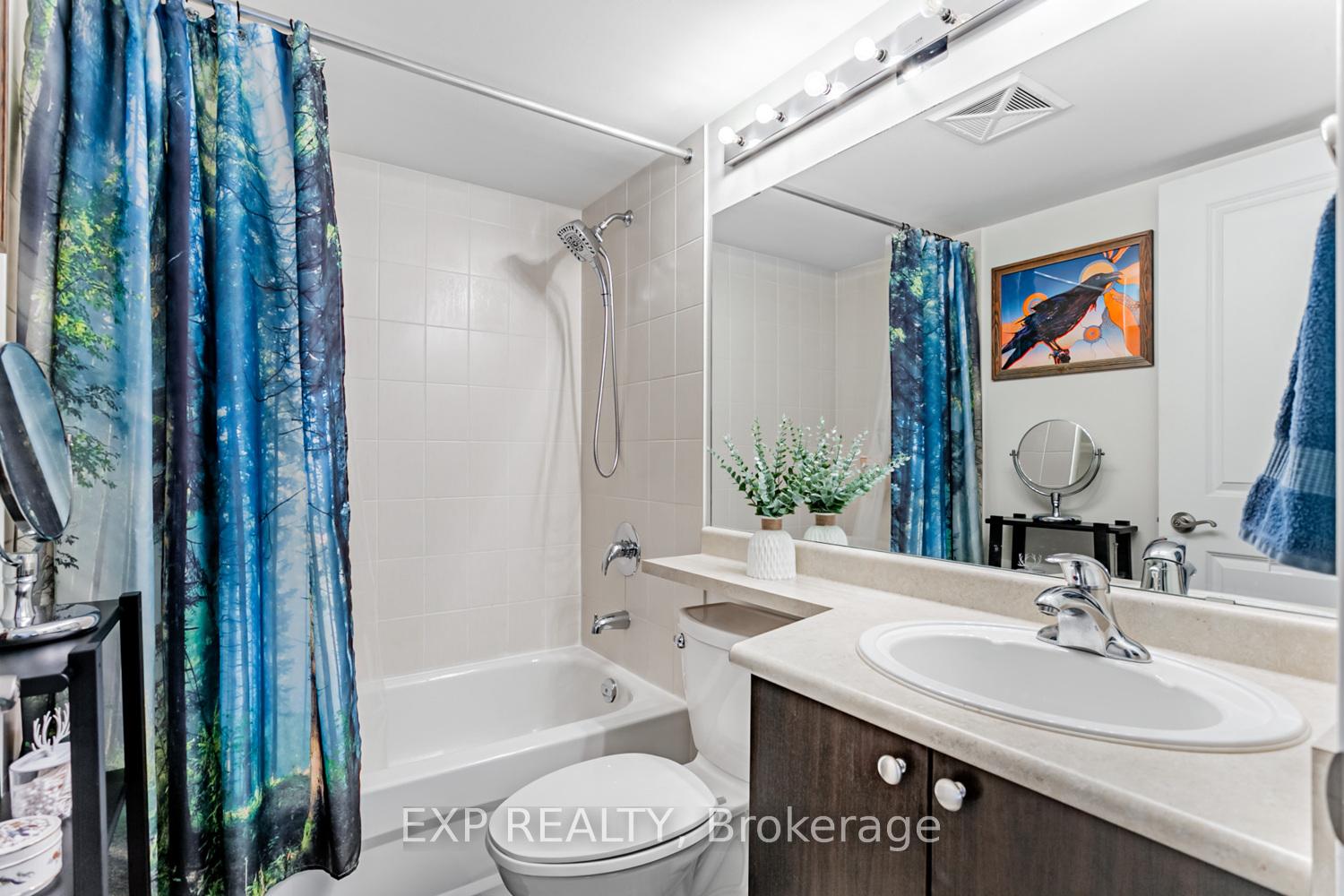 2 Bedrooms Condo at 872 Sheppard, Toronto For sale