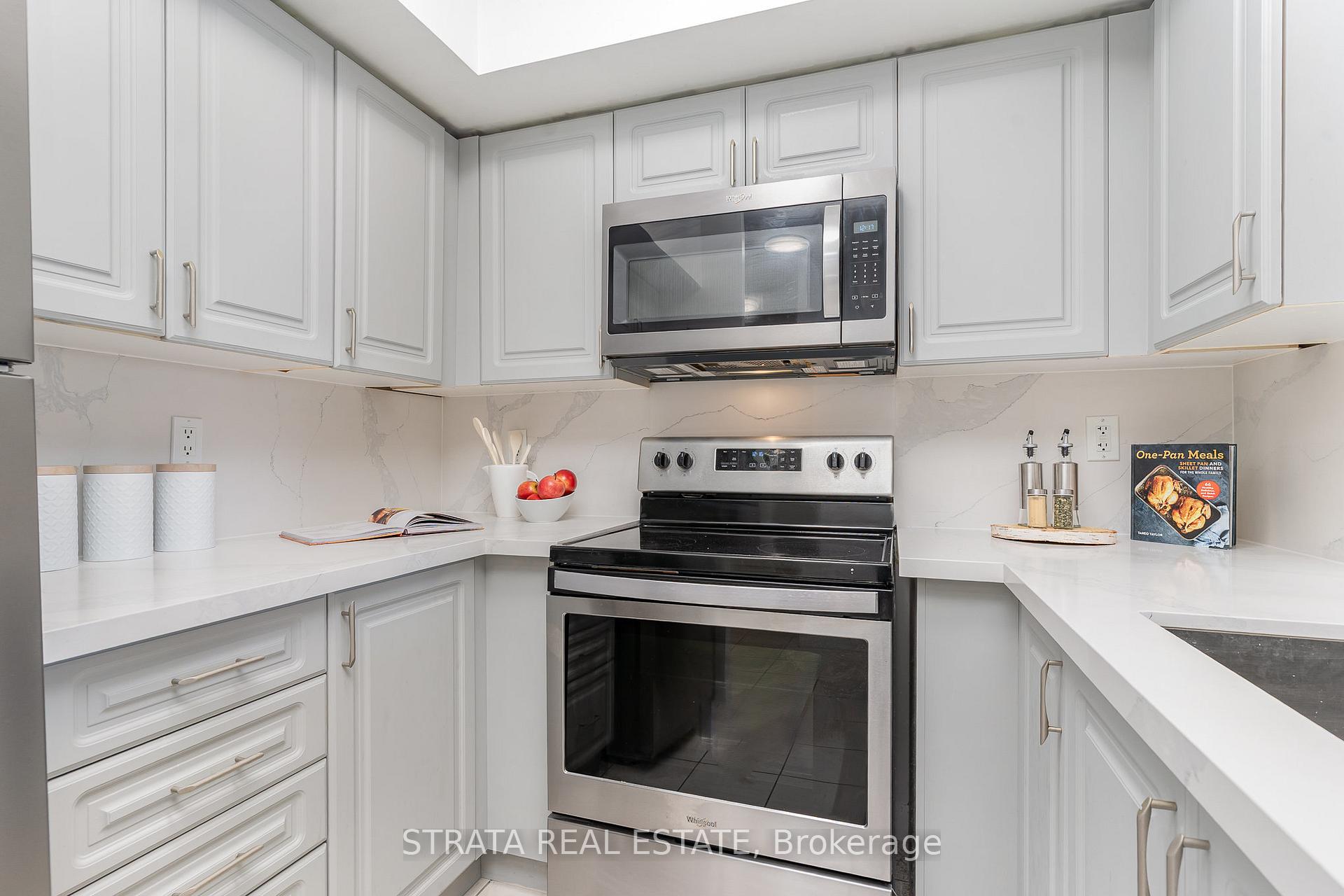 3 Bedrooms Condo at 4978 Yonge, Toronto For sale