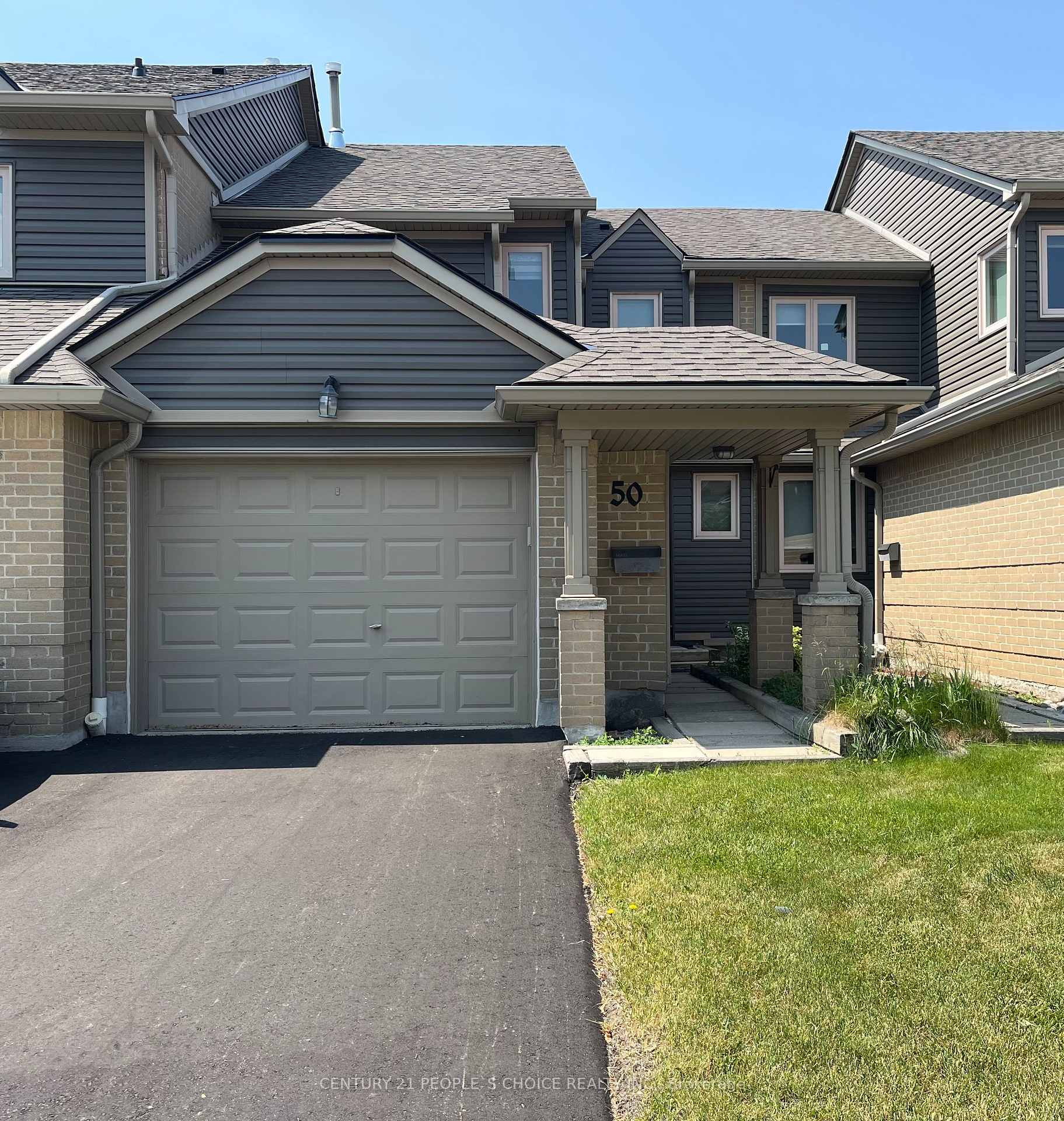 4 Bedrooms Condo at 3600 Colonial, Mississauga For sale