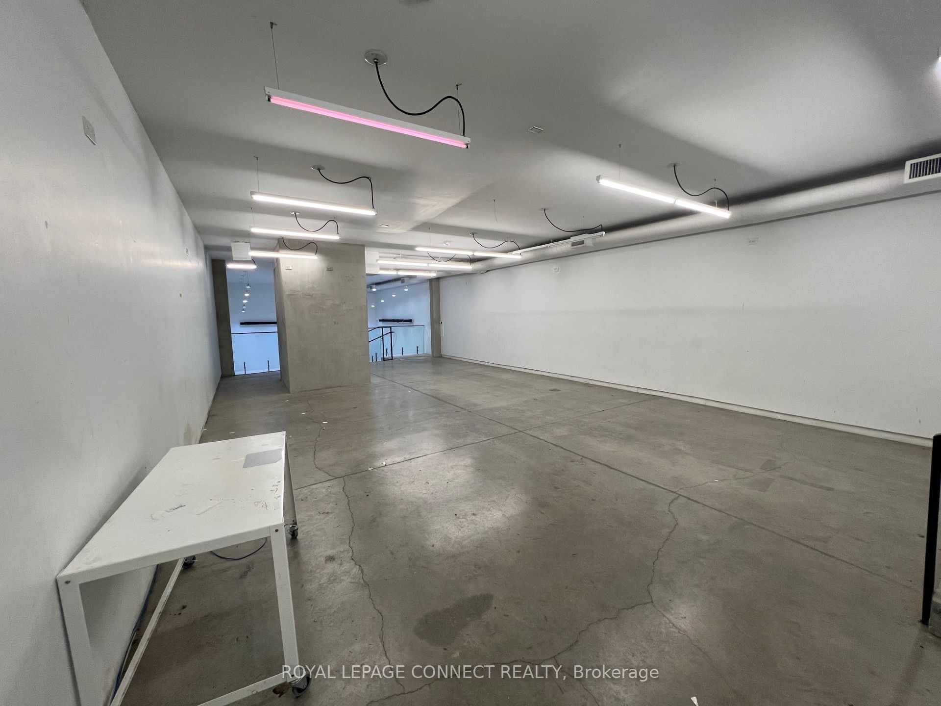 406 Roncesvalles Avenue, #Main